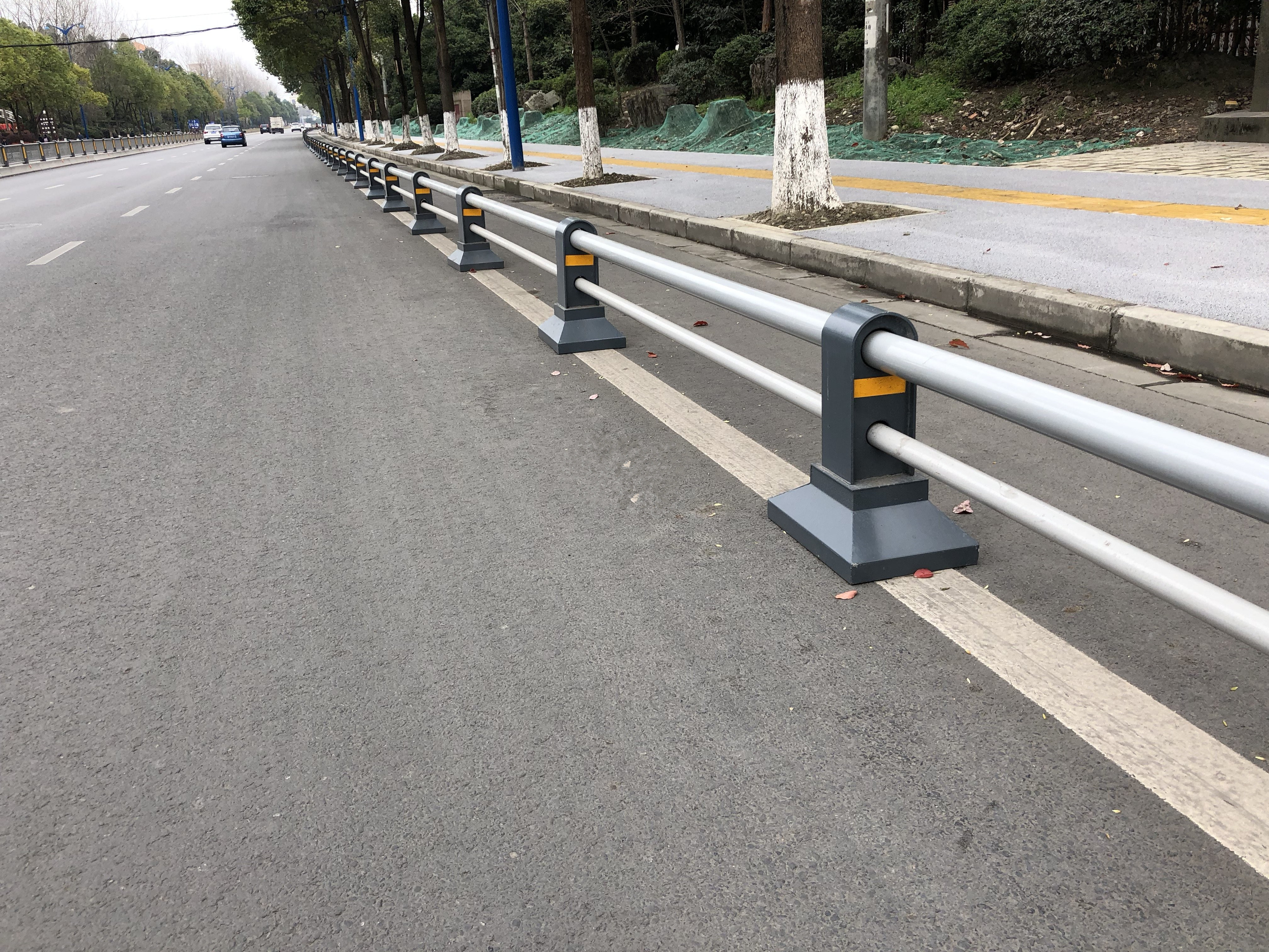 道路隔离护栏，人行道护栏